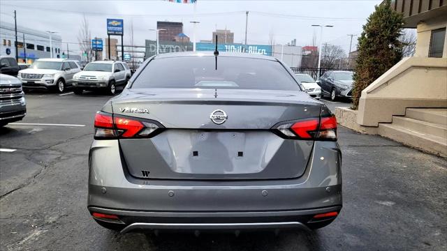 2021 Nissan Versa S Xtronic CVT
