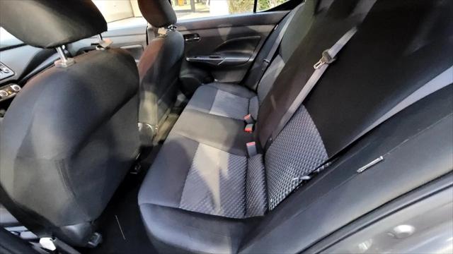 2021 Nissan Versa S Xtronic CVT