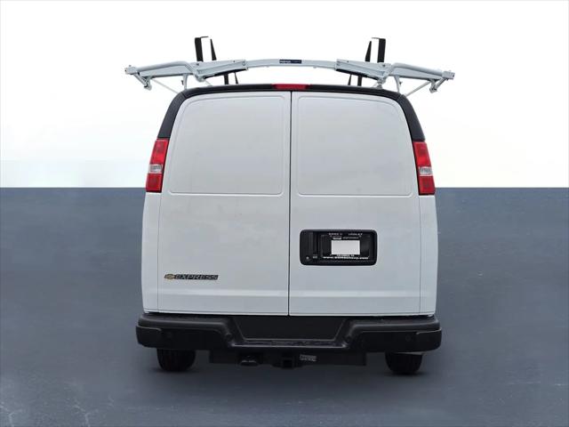 2025 Chevrolet Express Cargo Van RWD 2500 Regular Wheelbase WT