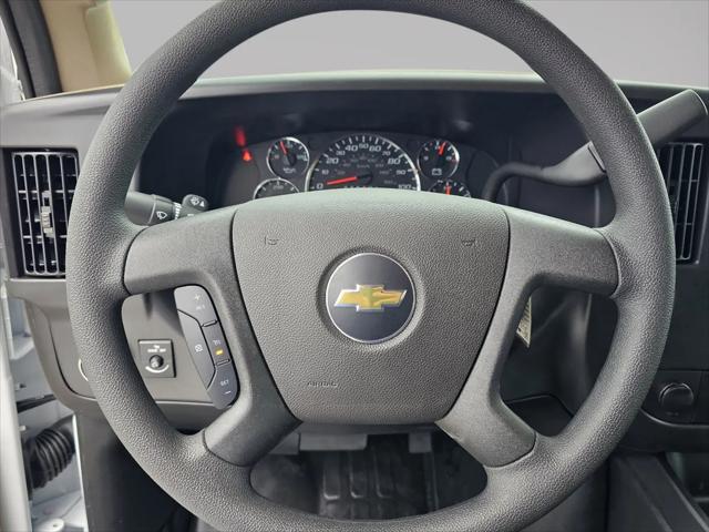 2025 Chevrolet Express Cargo Van RWD 2500 Regular Wheelbase WT