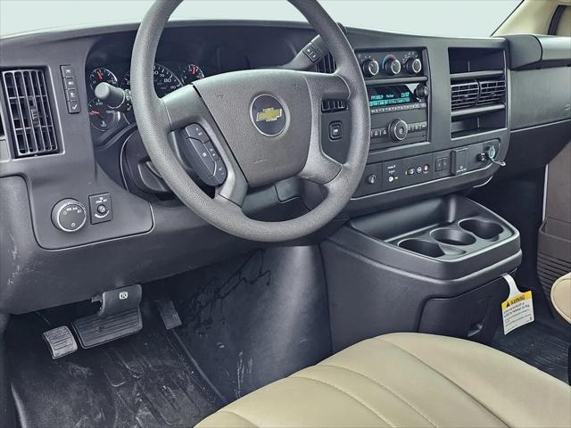 2025 Chevrolet Express Cargo Van RWD 2500 Regular Wheelbase WT