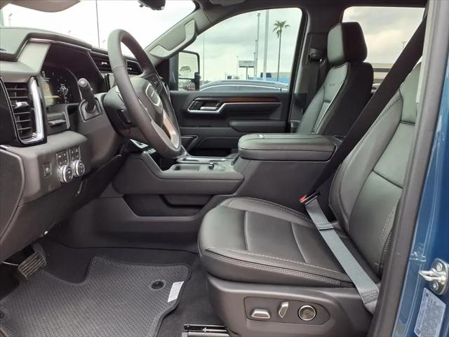 2026 GMC Sierra 2500HD Crew Cab, Standard Bed, Denali, 4WD
