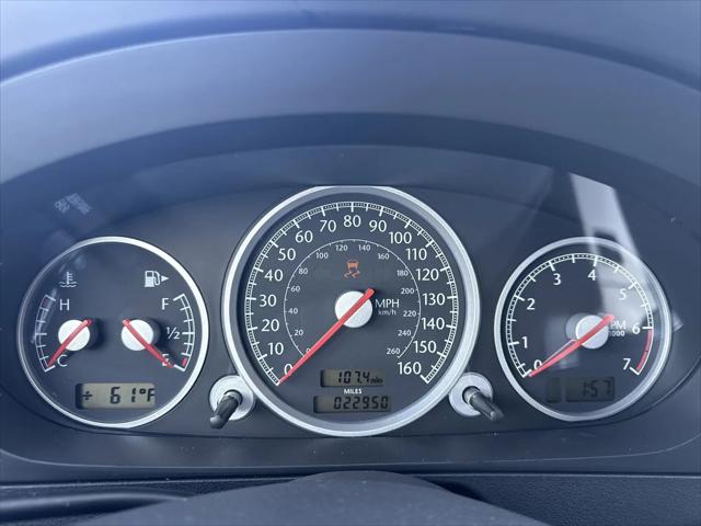 2004 Chrysler Crossfire Base