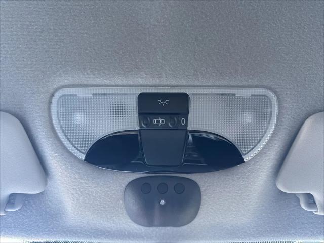 2004 Chrysler Crossfire Base