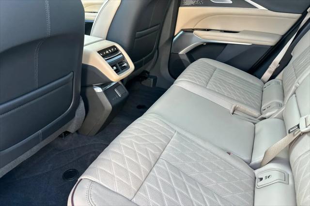 2026 Cadillac iQ V-Series Premium AWD