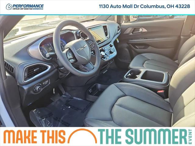 2026 Chrysler Pacifica Select AWD