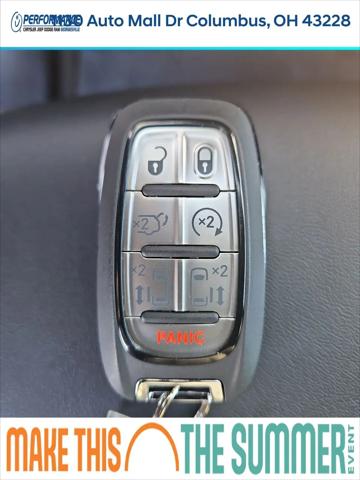 2026 Chrysler Pacifica Select AWD