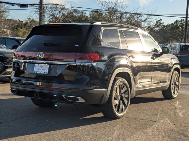 2026 Volkswagen Atlas SE with Technology