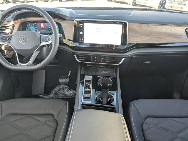 2026 Volkswagen Atlas SE with Technology