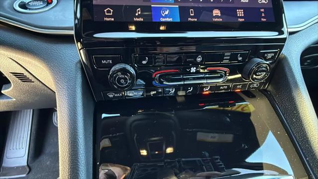 2025 Jeep Grand Cherokee L Limited 4x4