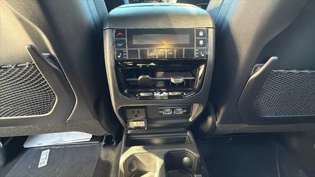 2025 Jeep Grand Cherokee L Limited 4x4