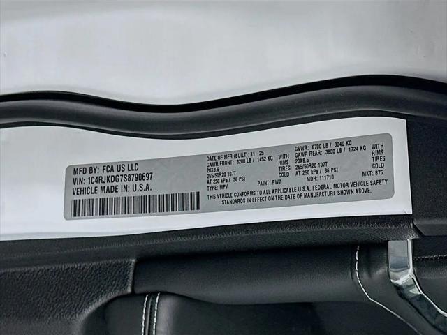 2025 Jeep Grand Cherokee L Overland 4x4