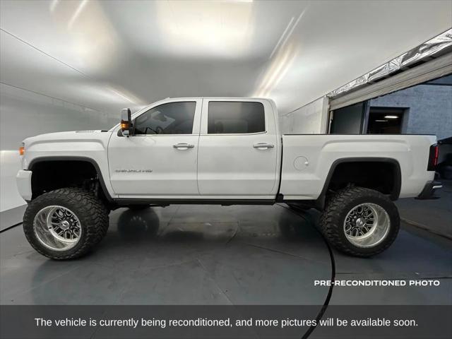 2017 GMC Sierra 2500HD Denali 2017 GMC Sierra 2500HD Denali