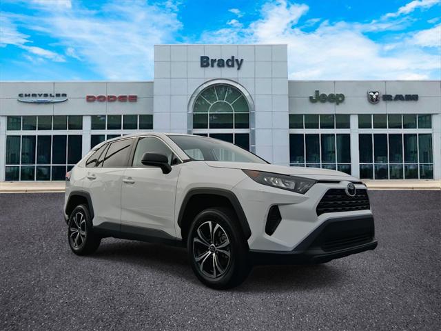 2022 Toyota RAV4 LE 2022 Toyota RAV4 LE