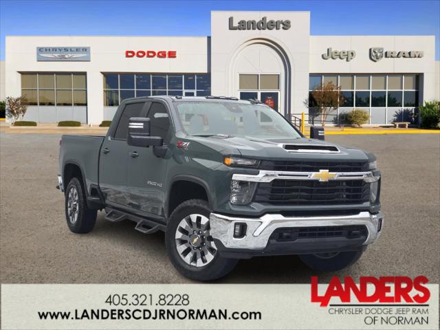 2025 Chevrolet Silverado 2500HD 4WD Crew Cab Standard Bed LT