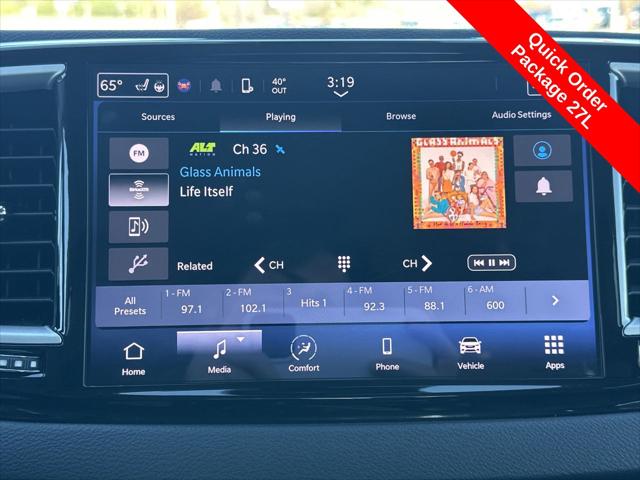 2024 Chrysler Pacifica Touring L