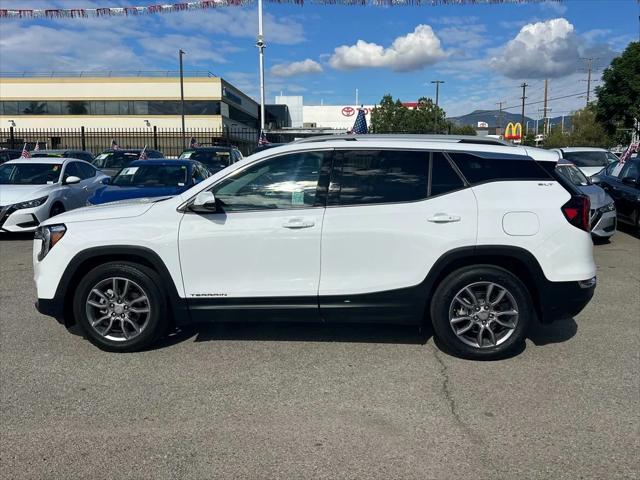 2024 GMC Terrain FWD SLT