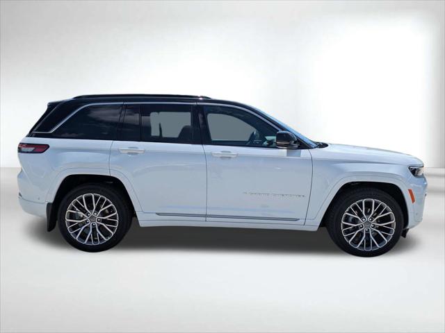2026 Jeep Grand Cherokee GRAND CHEROKEE SUMMIT 4X4