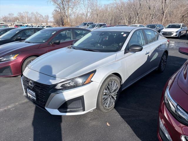 2024 Nissan Altima SV FWD