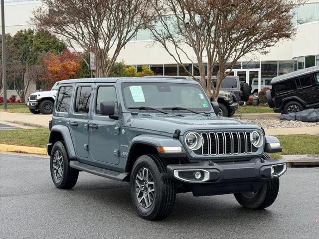 2024 Jeep Wrangler 4-Door Sahara 4x4