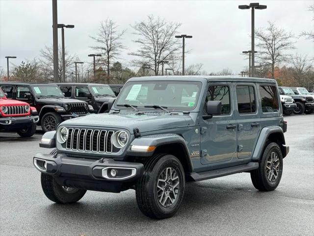 2024 Jeep Wrangler 4-Door Sahara 4x4