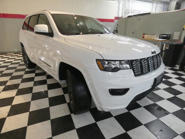 2019 Jeep Grand Cherokee Altitude 4x4 2019 Jeep Grand Cherokee Altitude 4x4