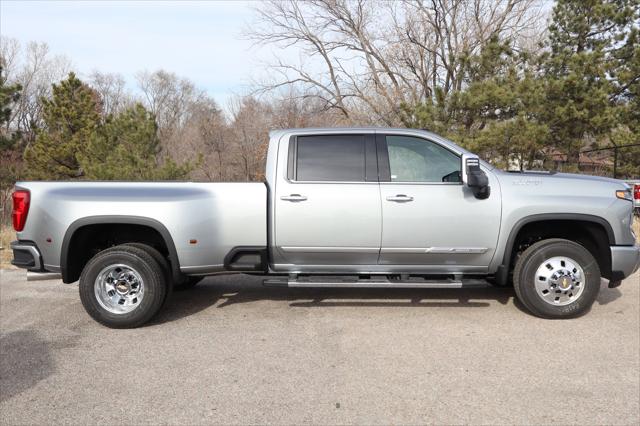 2026 Chevrolet Silverado 3500HD Crew Cab, Long Bed, High Country Dual Rear Wheel, RWD