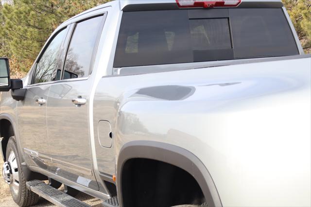 2026 Chevrolet Silverado 3500HD Crew Cab, Long Bed, High Country Dual Rear Wheel, RWD