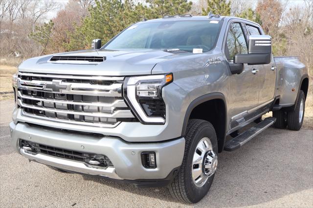 2026 Chevrolet Silverado 3500HD Crew Cab, Long Bed, High Country Dual Rear Wheel, RWD
