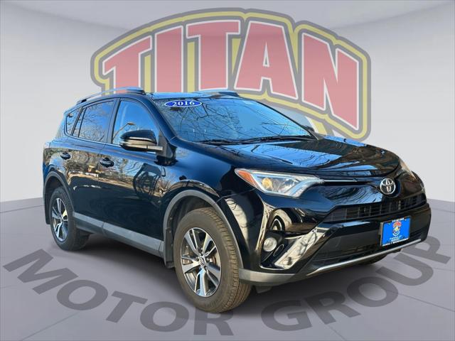2016 Toyota RAV4 XLE [0]