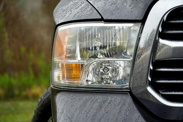 2017 RAM 1500 Lone Star Crew Cab 4x2 57 Box 2017 RAM 1500 Lone Star Crew Cab 4x2 57 Box