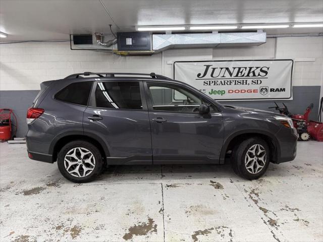 2020 Subaru Forester Premium 2020 Subaru Forester Premium