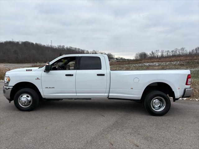 2024 RAM 3500 Big Horn Crew Cab 4x4 8 Box 2024 RAM 3500 Big Horn Crew Cab 4x4 8 Box