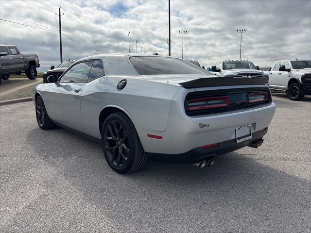 2022 Dodge Challenger SXT