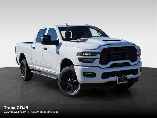 2026 RAM Ram 2500 RAM 2500 BLACK EXPRESS CREW CAB 4X4 64 BOX