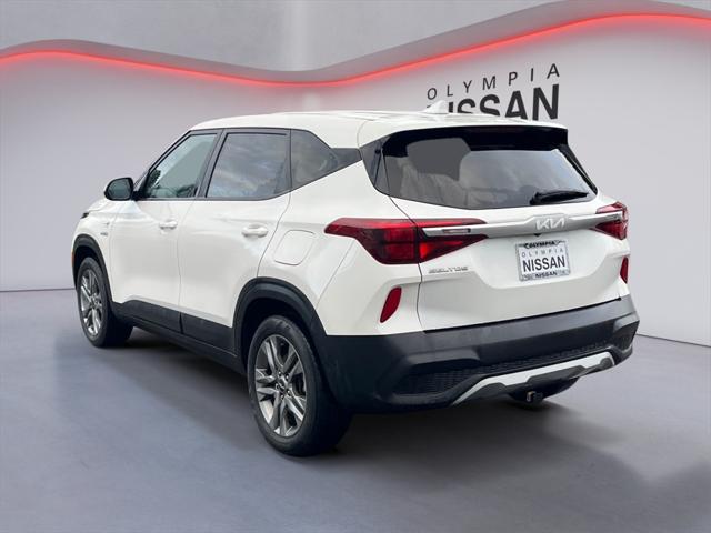 2023 Kia Seltos LX 2023 Kia Seltos LX