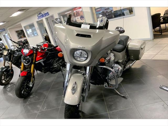 2022 Indian Motorcycle Chieftain Base