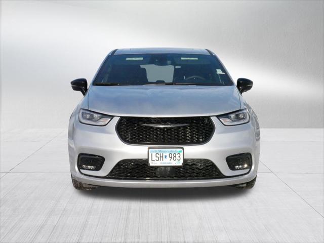 2023 Chrysler Pacifica Hybrid Limited