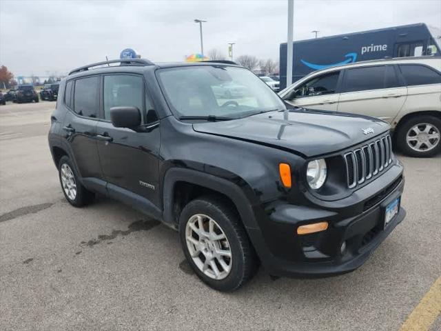 2022 Jeep Renegade Latitude 4x4 2022 Jeep Renegade Latitude 4x4