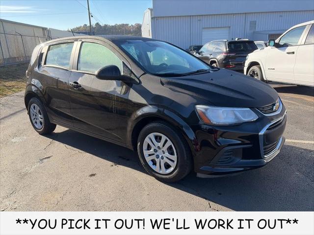 2020 Chevrolet Sonic FWD Hatchback 1FL 5-Door 2020 Chevrolet Sonic FWD Hatchback 1FL 5-Door