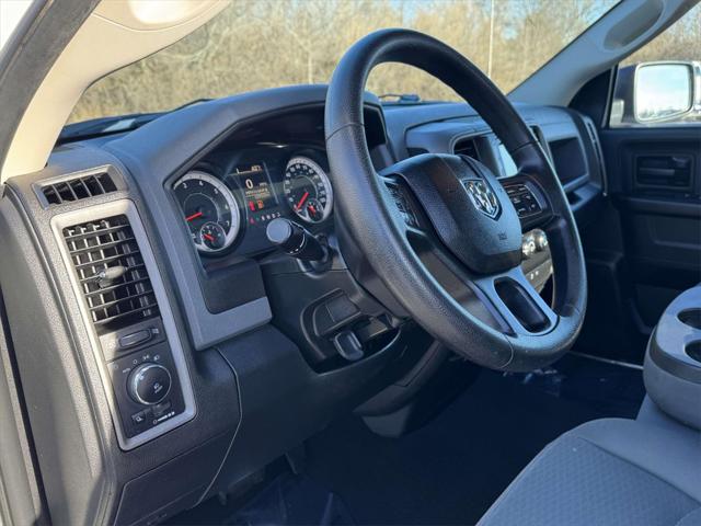 2017 RAM 1500 Express Quad Cab 4x2 64 Box