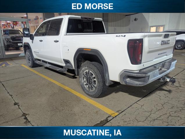 2022 GMC Sierra 2500HD 4WD Crew Cab Standard Bed SLT 2022 GMC Sierra 2500HD 4WD Crew Cab Standard Bed SLT