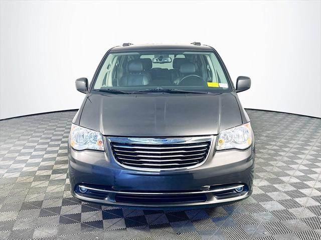 2016 Chrysler Town and Country Touring 2016 Chrysler Town and Country Touring