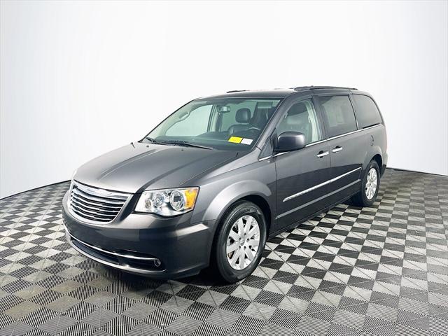 2016 Chrysler Town and Country Touring 2016 Chrysler Town and Country Touring