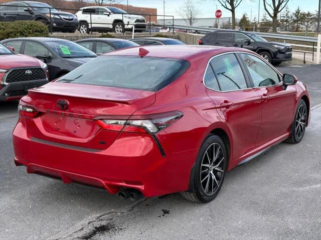 2024 Toyota Camry SE