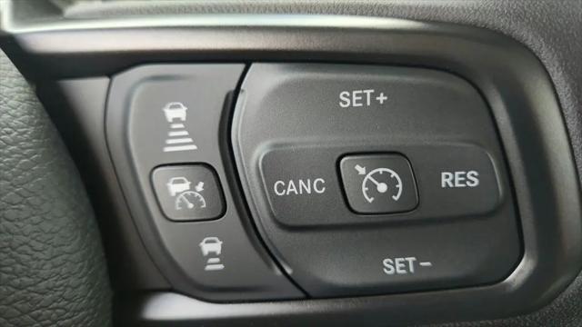 2025 Jeep Wrangler 4-Door Summit 4x4