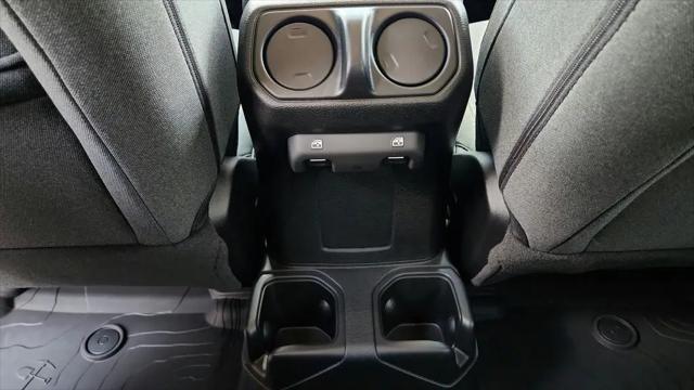 2025 Jeep Wrangler 4-Door Summit 4x4