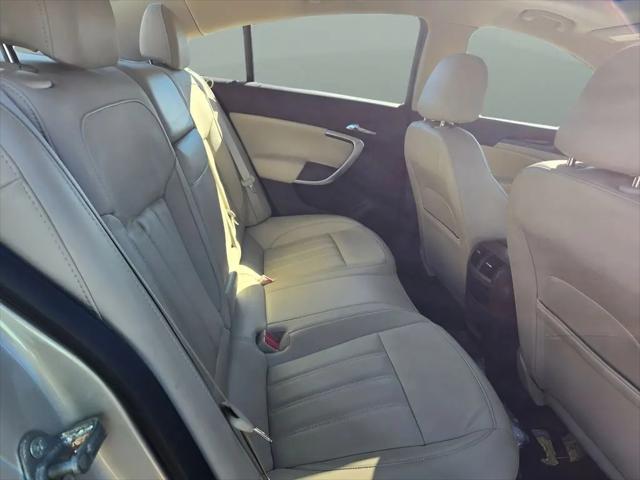 2012 Buick Regal Premium 1