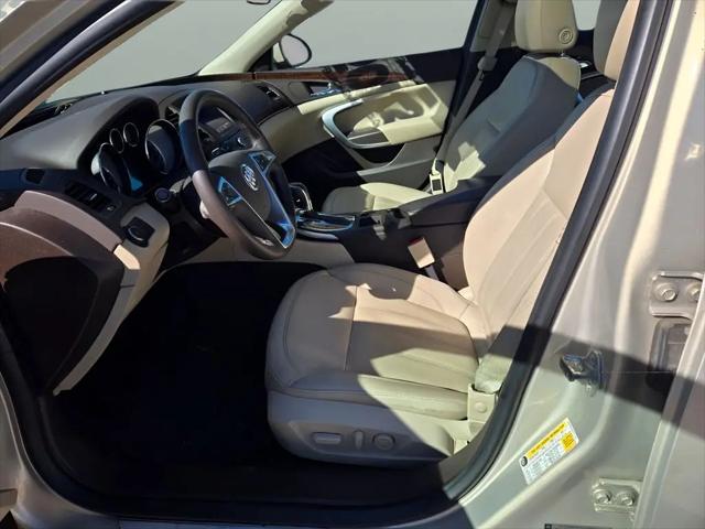 2012 Buick Regal Premium 1