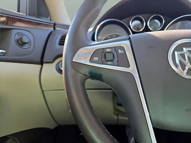 2012 Buick Regal Premium 1